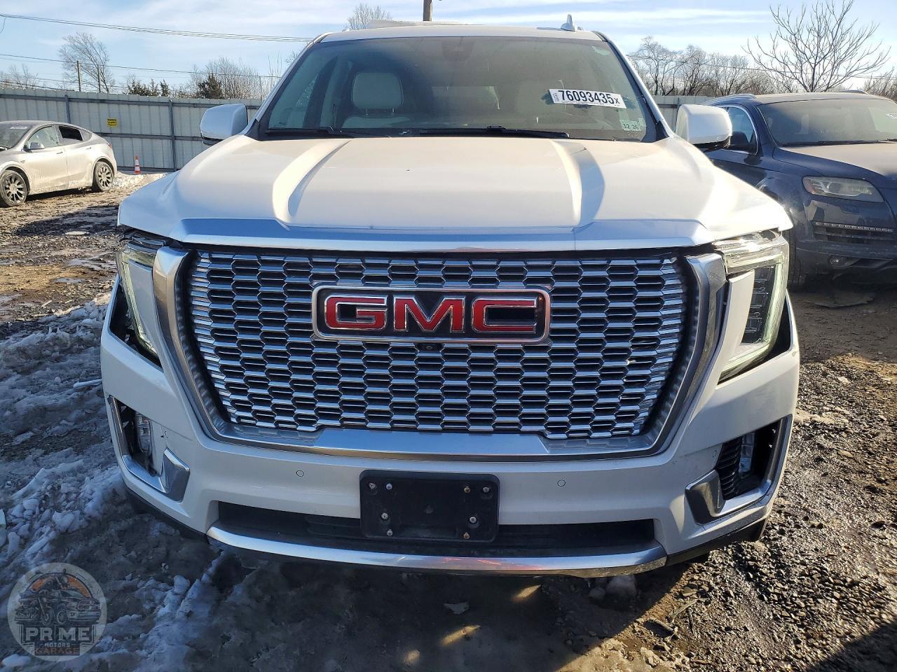 2022 GMC YUKON — фото 5