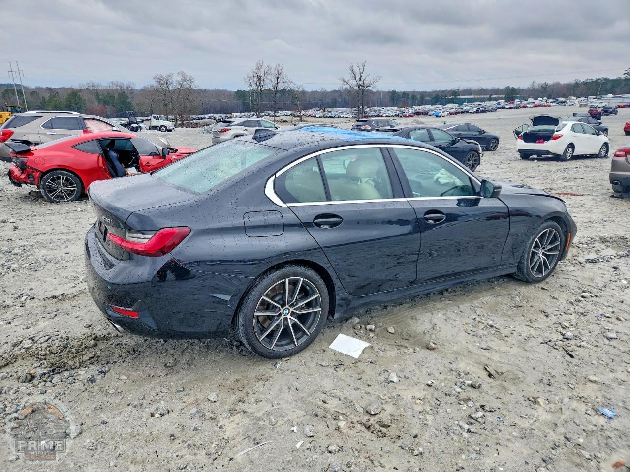 2022 BMW 3 SERIES — фото 3