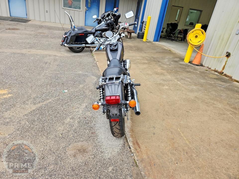 2010 HONDA VT750 — фото 4