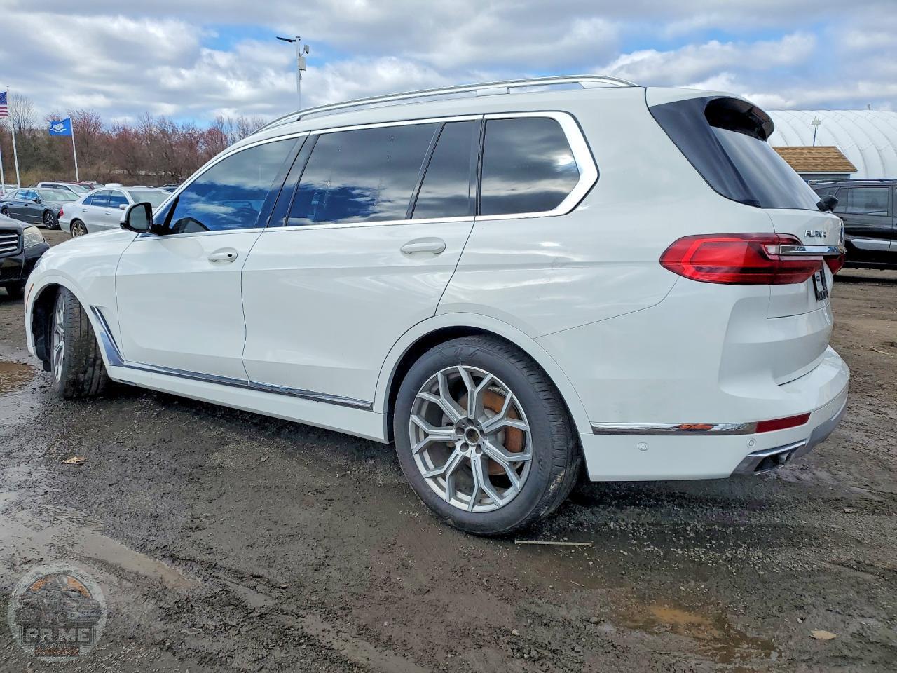 2020 BMW X7 — фото 4