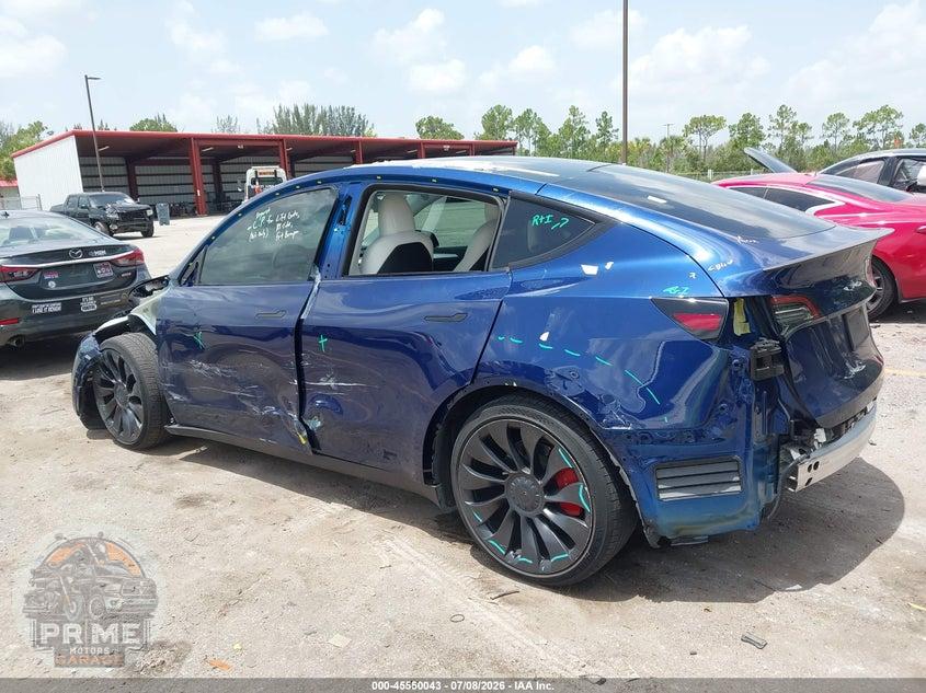 2022 TESLA MODEL Y PERFORMANCE DUAL MOTOR ALL-WHEEL DRIVE — фото 3