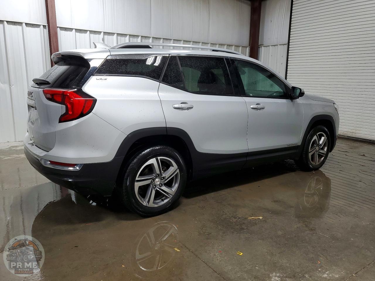 2021 GMC TERRAIN — фото 2