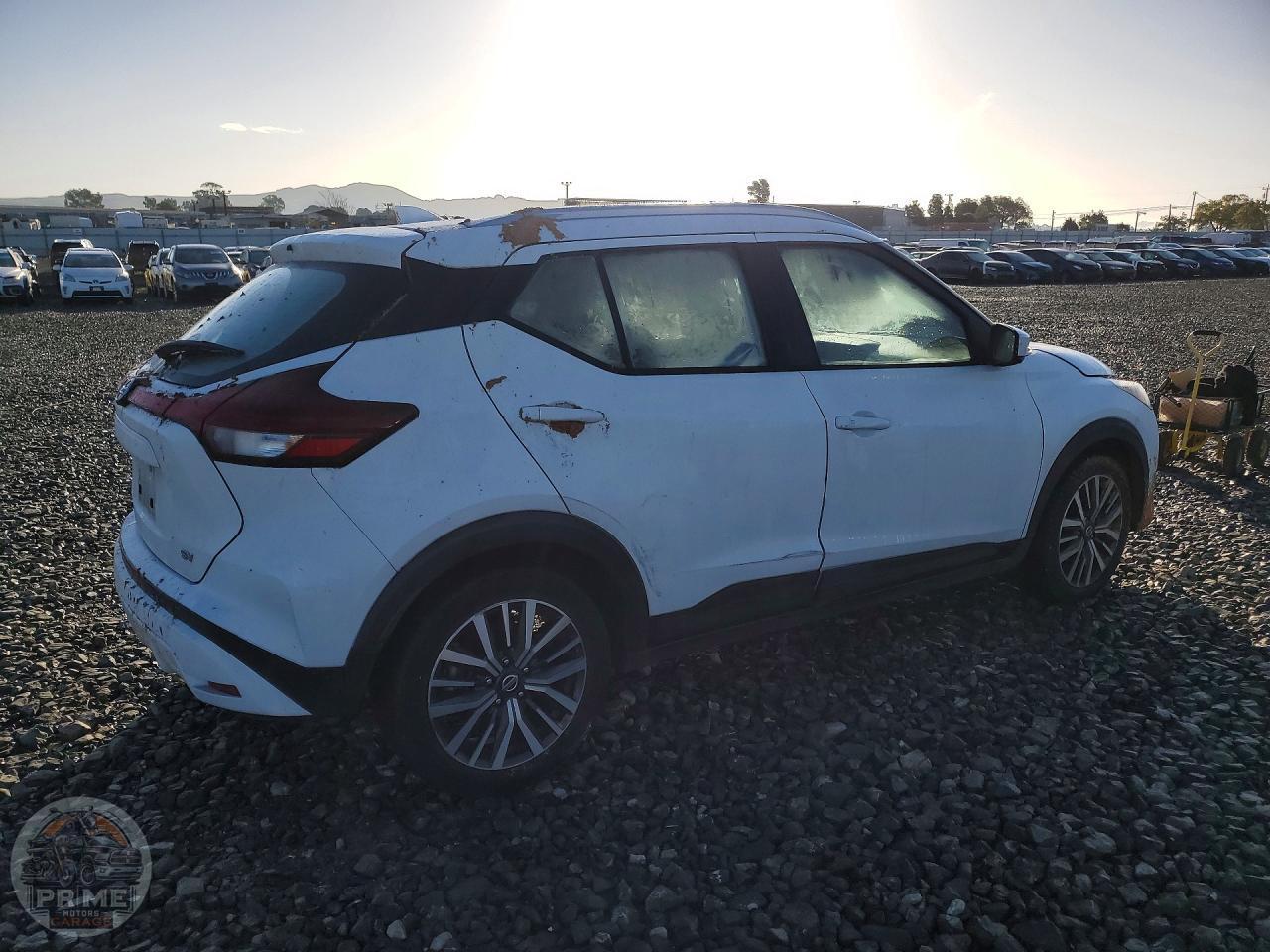 2021 NISSAN KICKS — фото 3