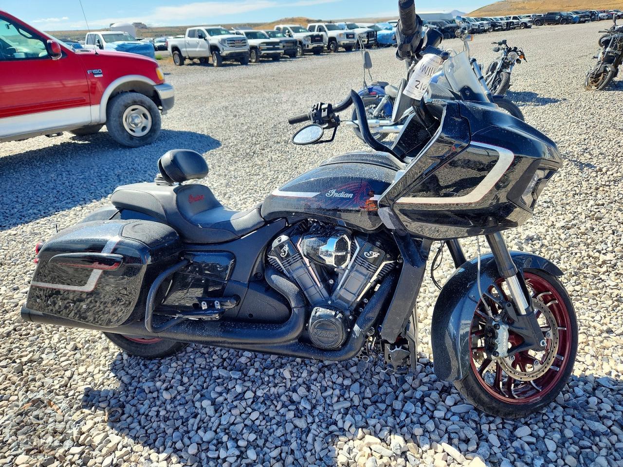 2024 INDIAN MOTORCYCLE CO. CHALLENGER — фото 1