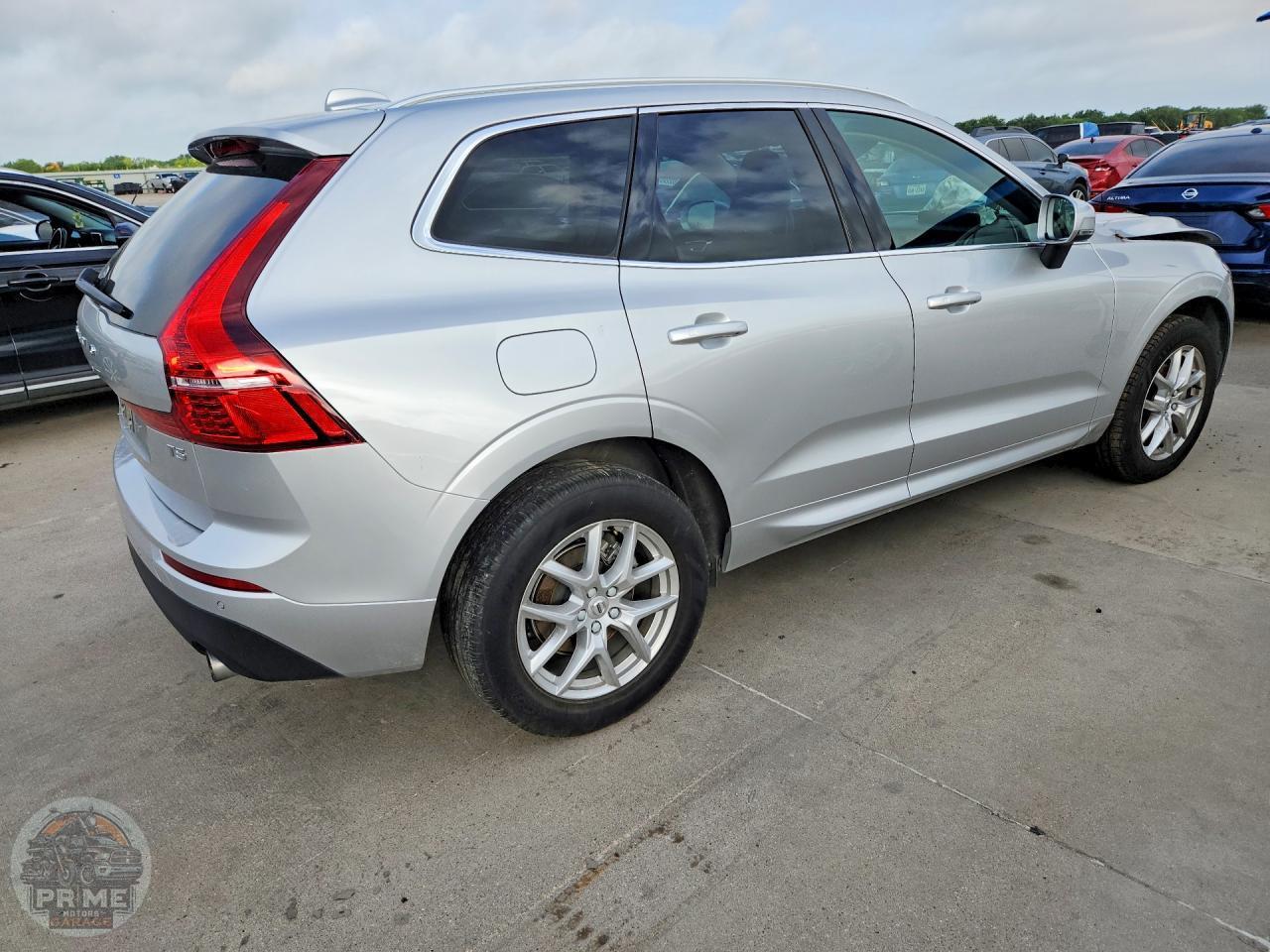 2021 VOLVO XC60 — фото 3