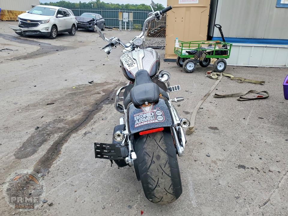 2013 HARLEY-DAVIDSON FXSBSE (CVO BREAKOUT) — фото 4