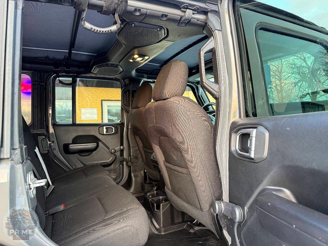 2020 JEEP WRANGLER — фото 31