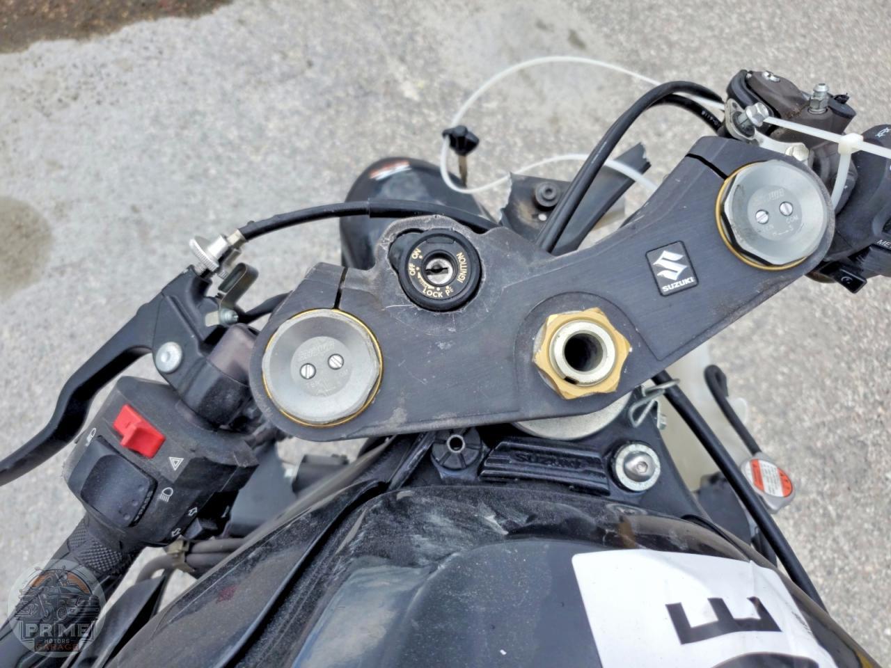 2015 SUZUKI GSX R750 — фото 7