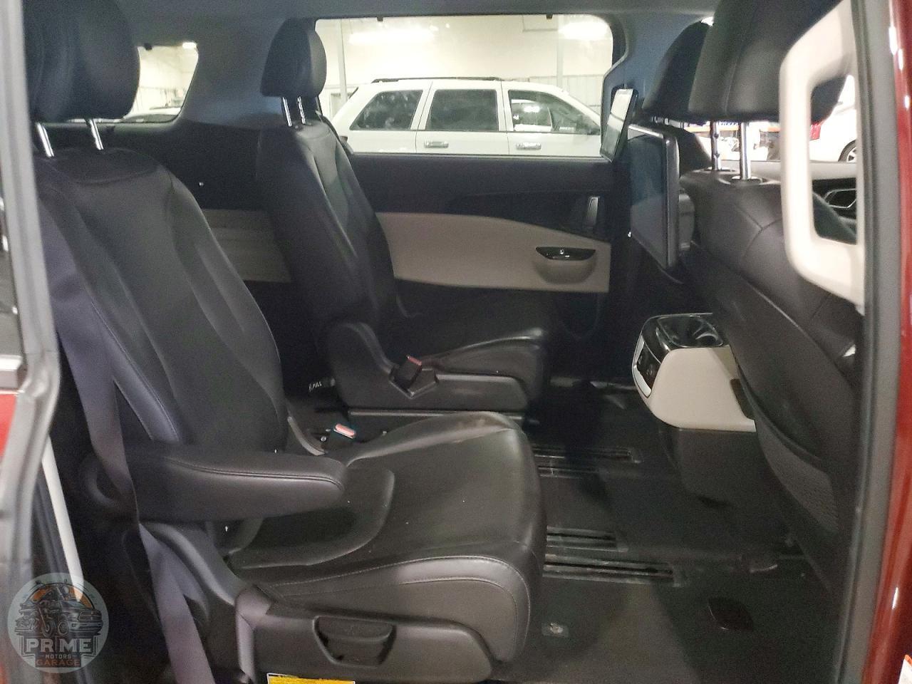 2022 KIA CARNIVAL — фото 11