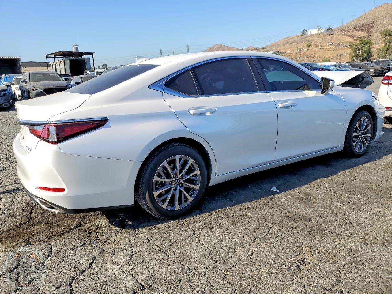 2025 LEXUS ES — фото 3