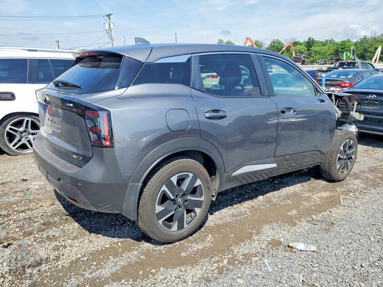 2025 NISSAN KICKS — фото 3