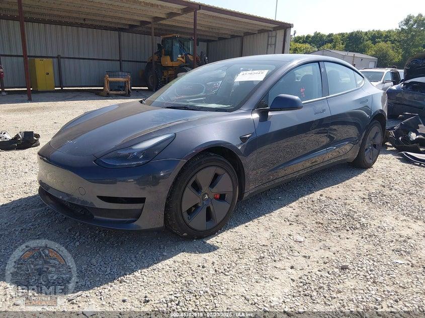 2023 TESLA MODEL 3 LONG RANGE DUAL MOTOR ALL-WHEEL DRIVE — фото 2