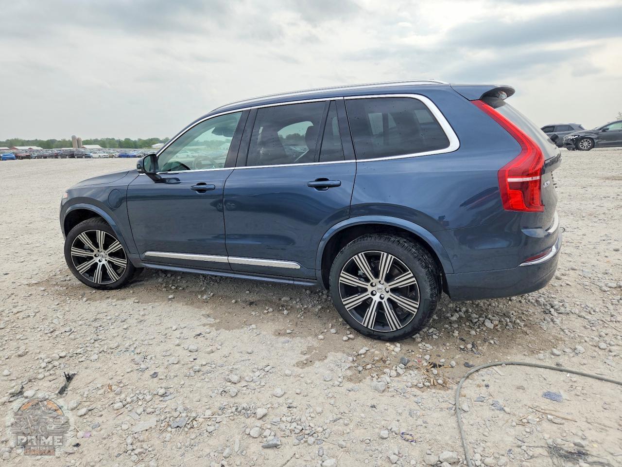 2025 VOLVO XC90 — фото 2