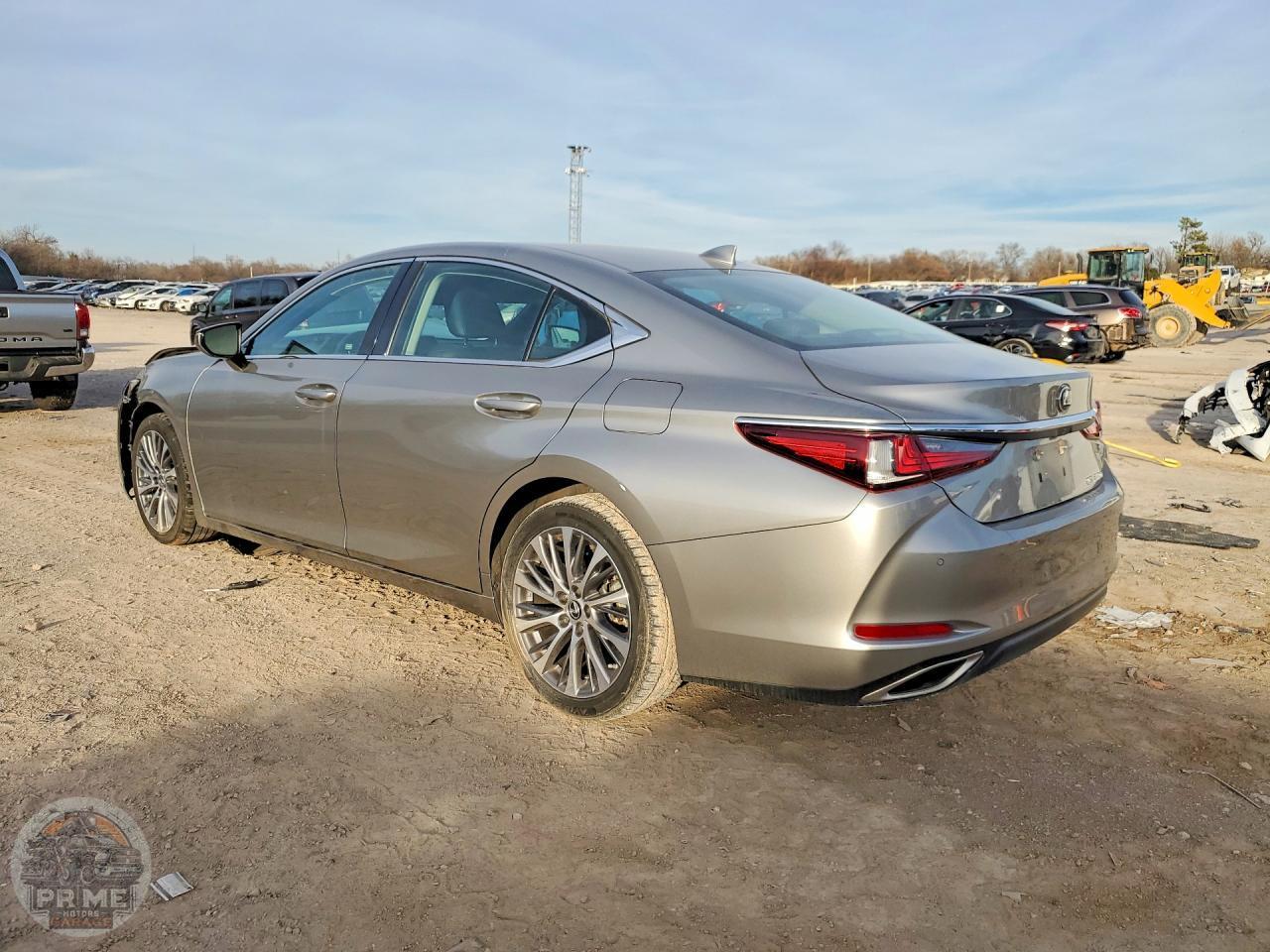 2021 LEXUS ES — фото 2