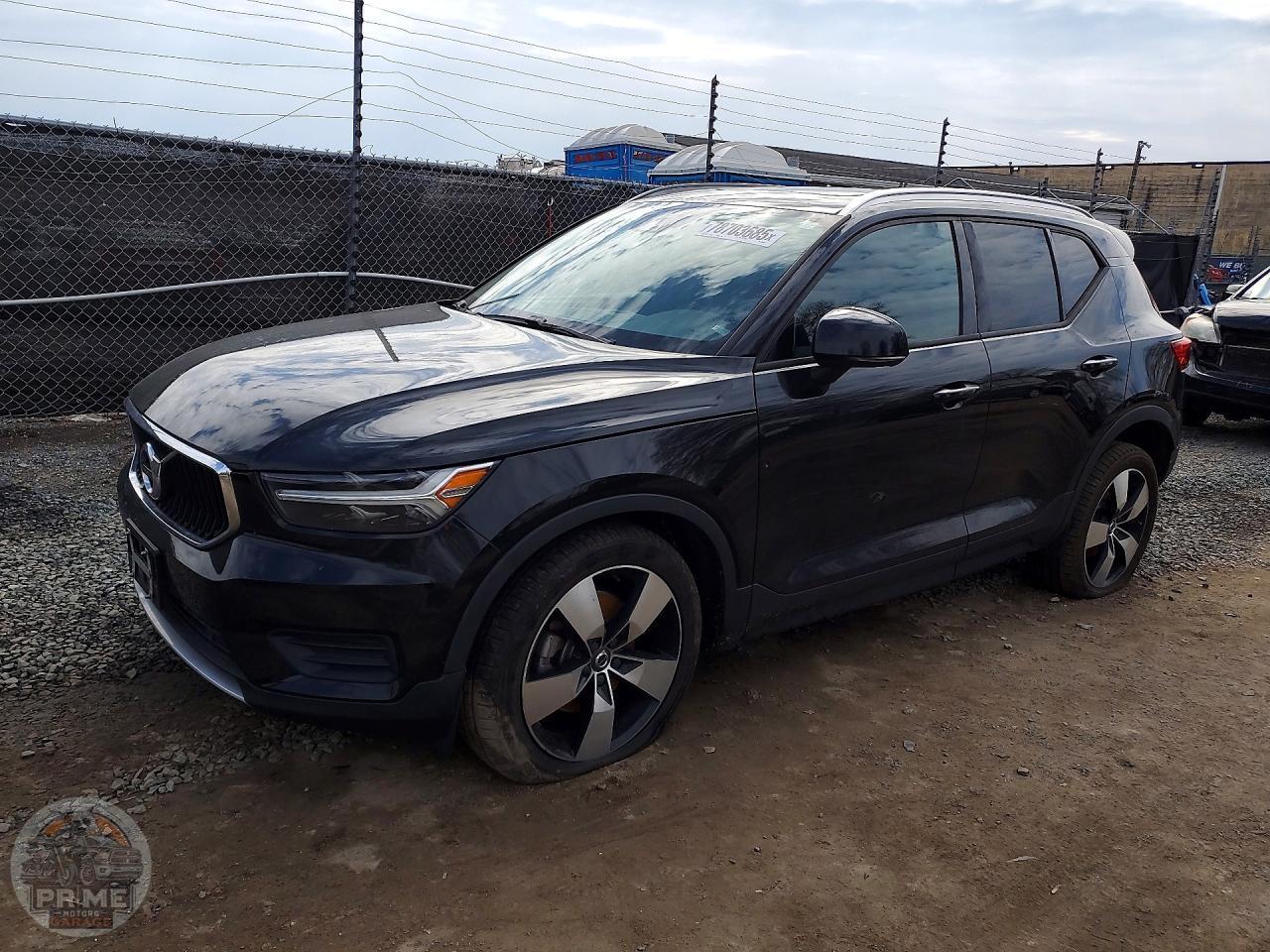 2020 VOLVO XC40 — фото 1