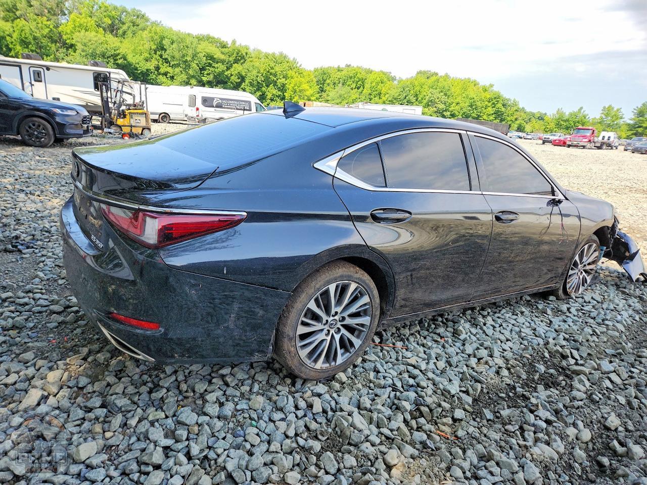 2021 LEXUS ES — фото 3