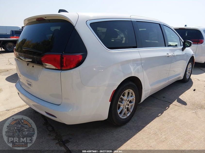 2023 CHRYSLER VOYAGER LX — фото 4