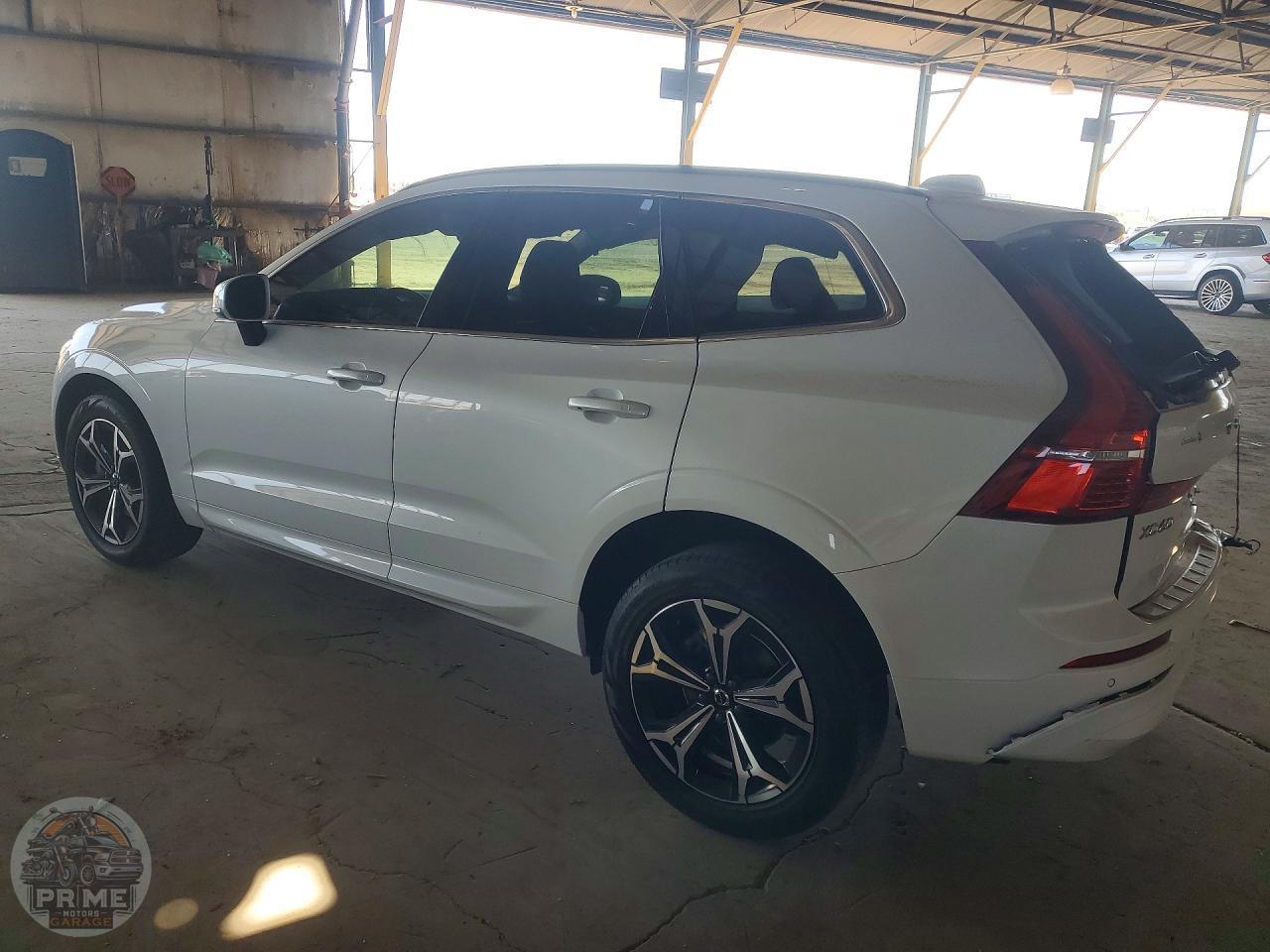 2022 VOLVO XC60 — фото 2