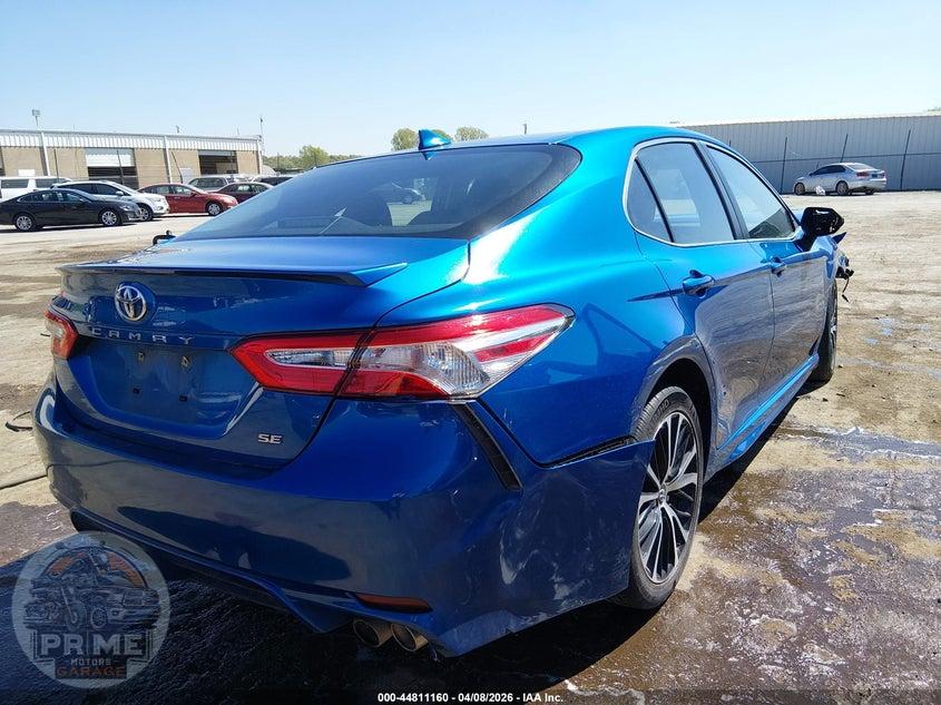 2019 TOYOTA CAMRY SE — фото 4