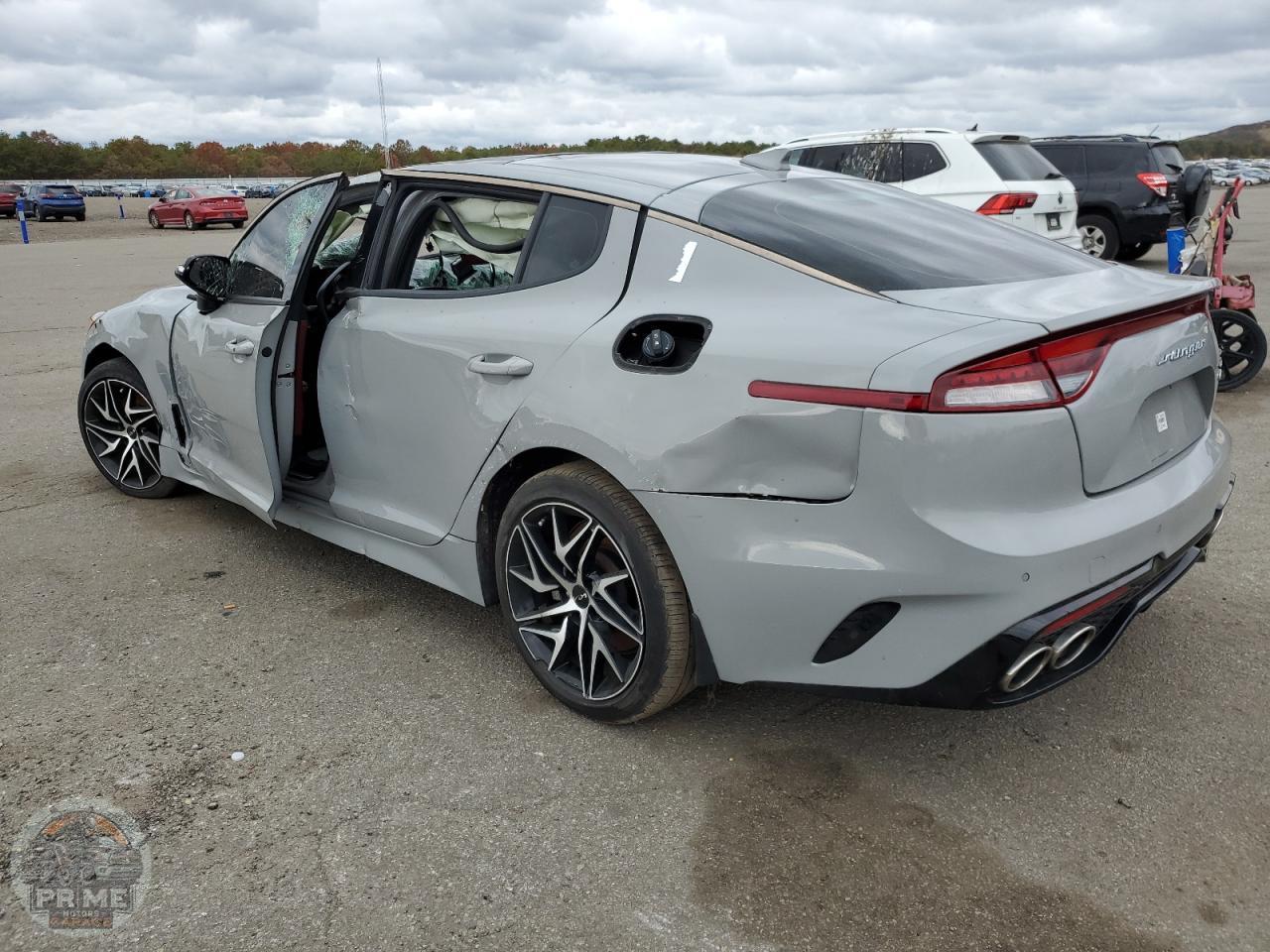 2022 KIA STINGER — фото 2