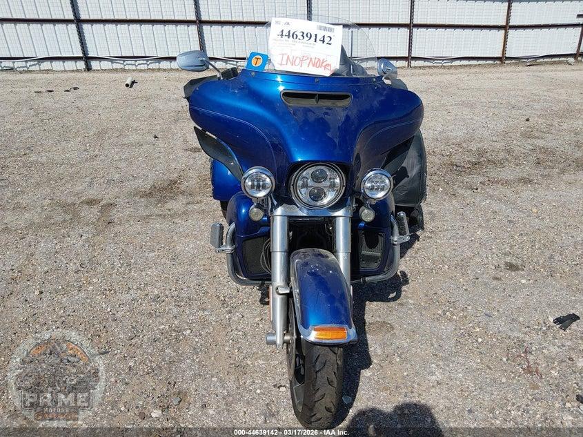 2017 HARLEY-DAVIDSON FLHTCUTG (TRI GLIDE ULTRA CLASSIC) TRI GLIDE ULTRA — фото 5