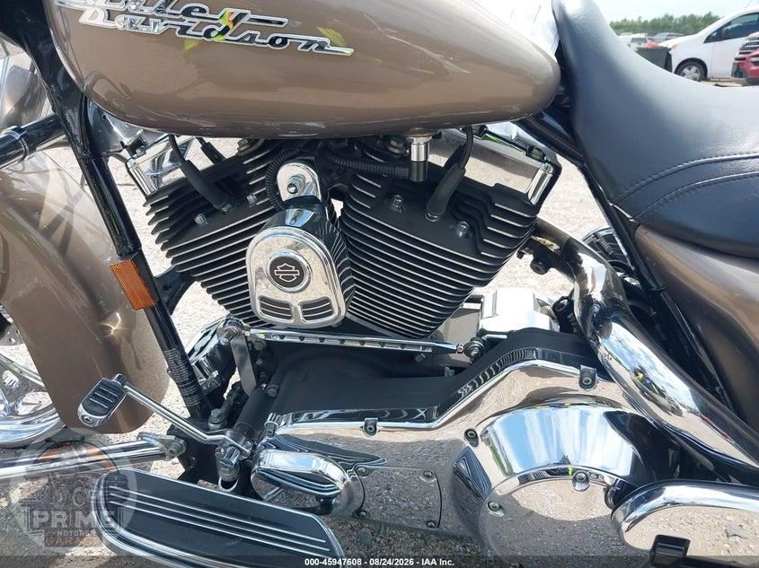2004 HARLEY-DAVIDSON FLHRSI (ROAD KING CUSTOM) — фото 9