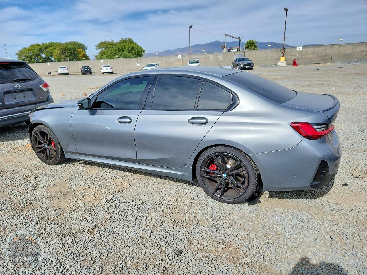 2023 BMW 3 SERIES — фото 2