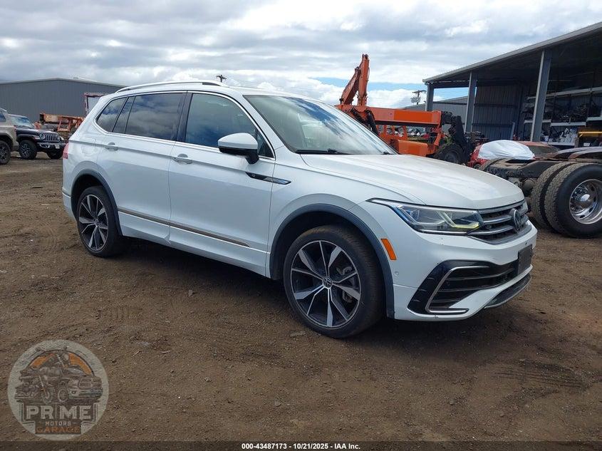 2022 VOLKSWAGEN TIGUAN 2.0T SEL R-LINE — фото 1
