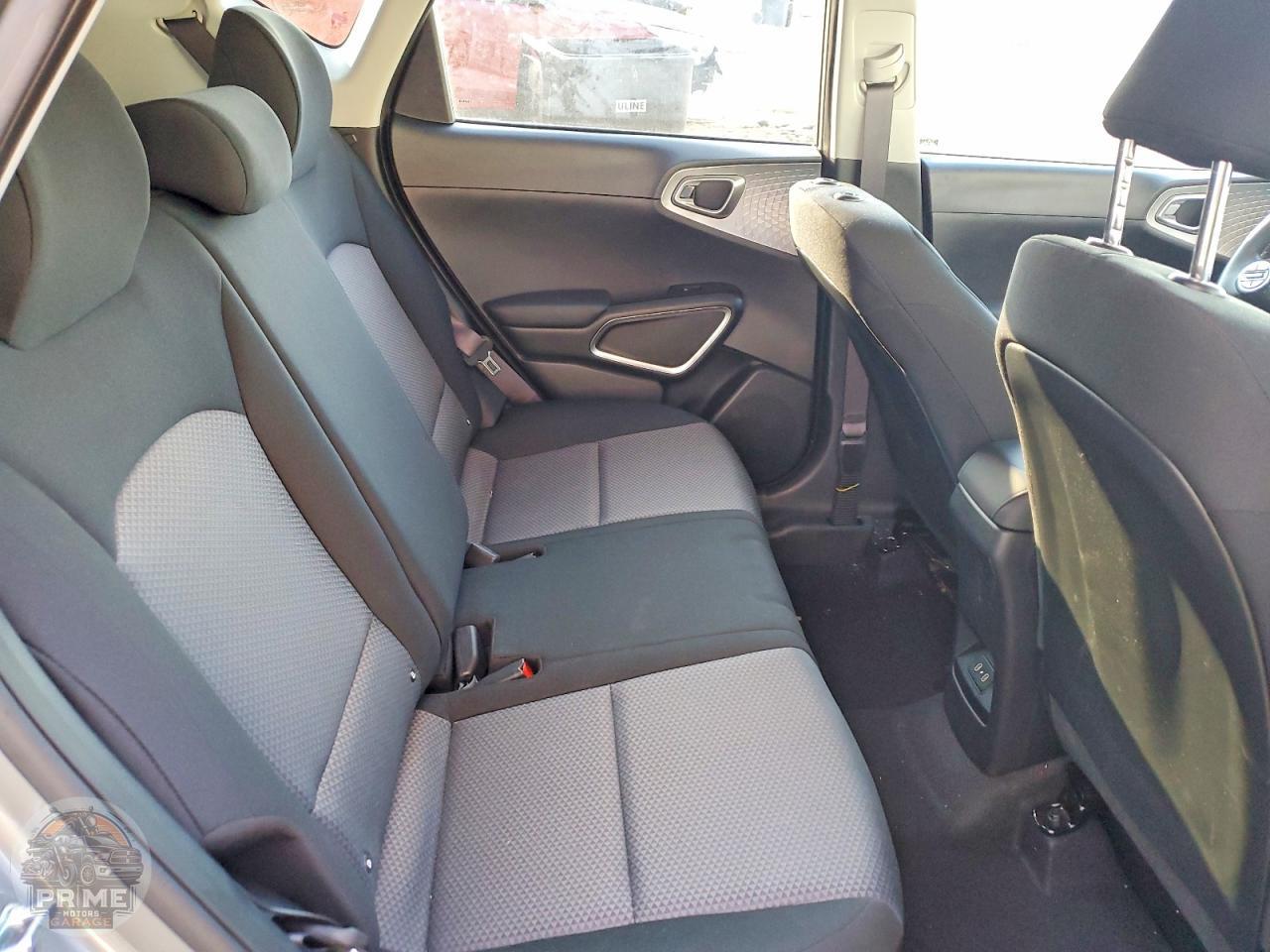 2025 KIA SOUL — фото 10