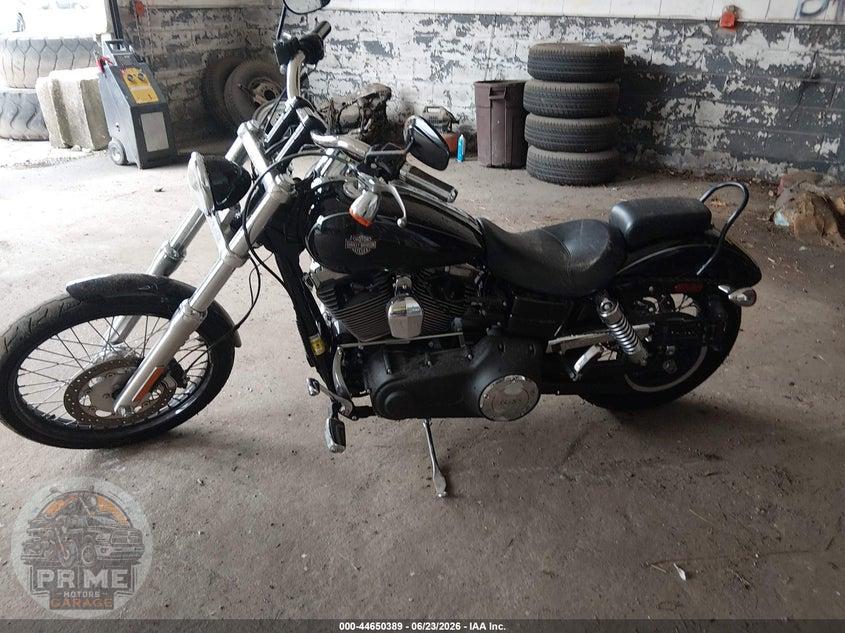 2017 HARLEY-DAVIDSON FXDWG (DYNA WIDE GLIDE) DYNA WIDE GLIDE — фото 12