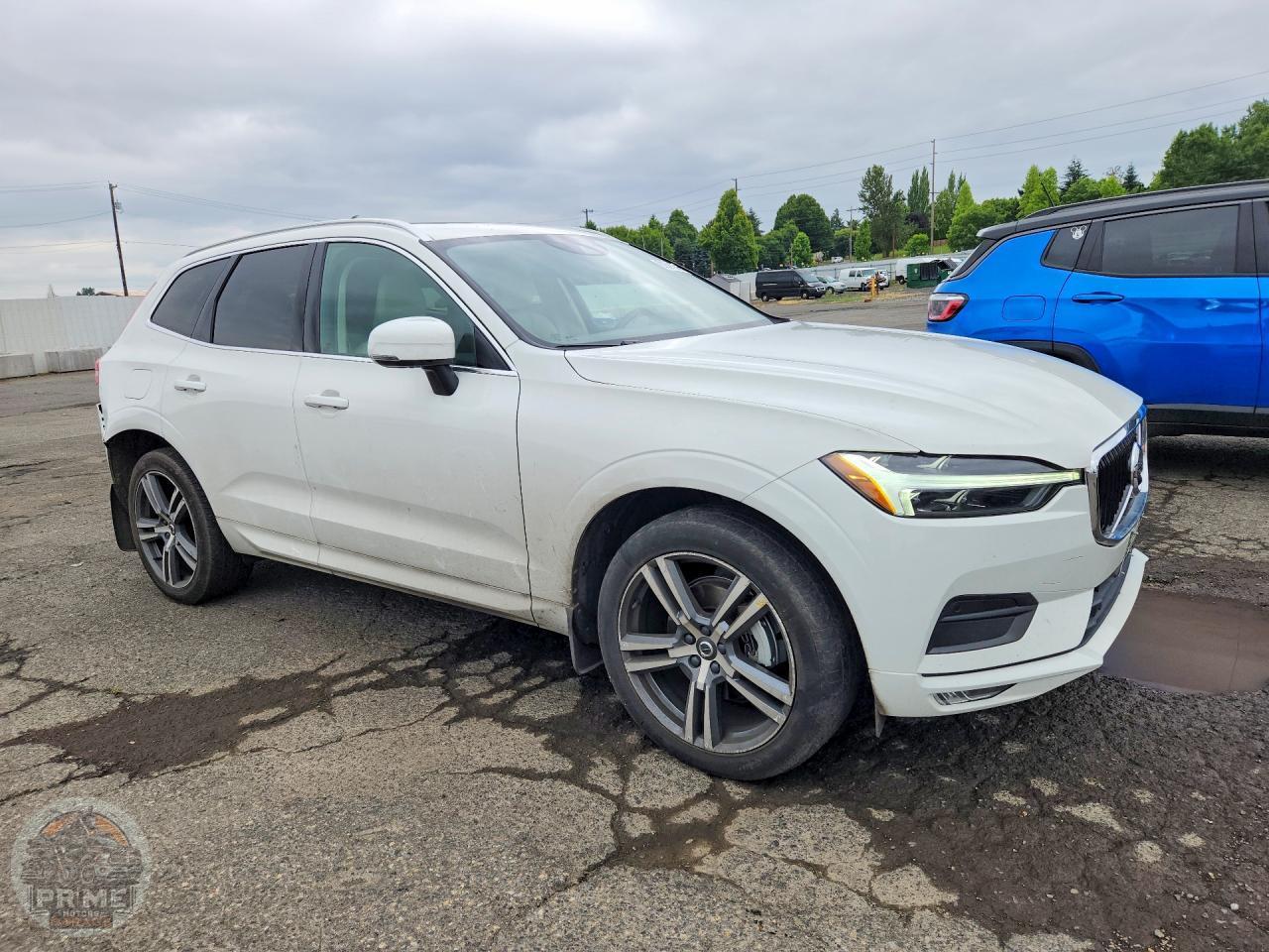 2021 VOLVO XC60 — фото 4