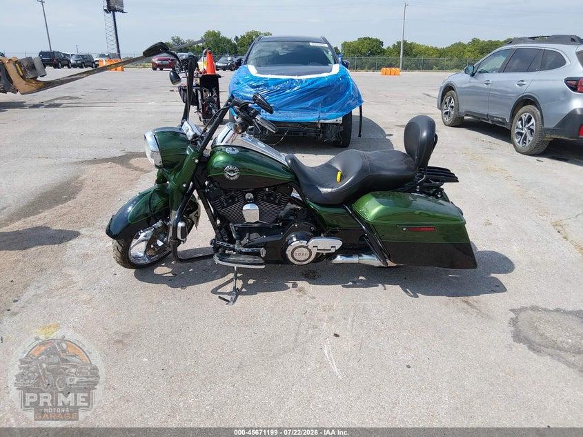 2014 HARLEY-DAVIDSON FLHRSE4 (CVO ROAD KING) CVO — фото 12