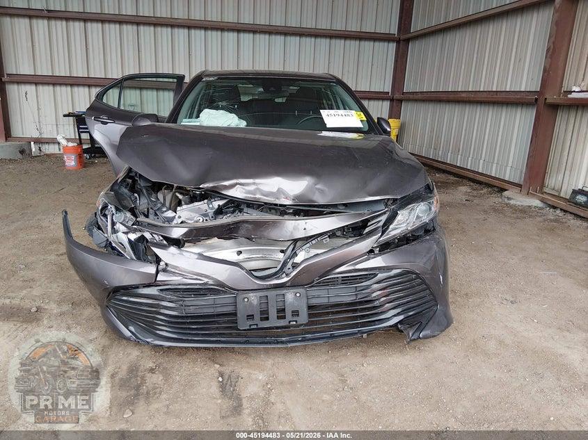 2019 TOYOTA CAMRY LE — фото 6