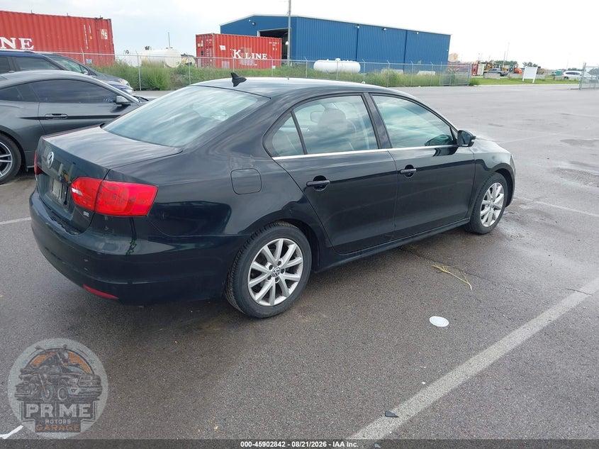 2014 VOLKSWAGEN JETTA 1.8T SE — фото 4