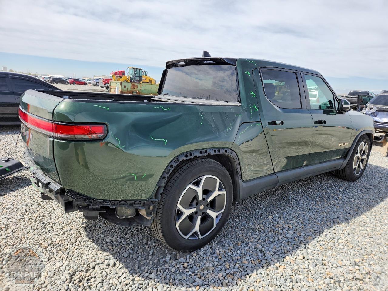 2022 RIVIAN R1T — фото 2