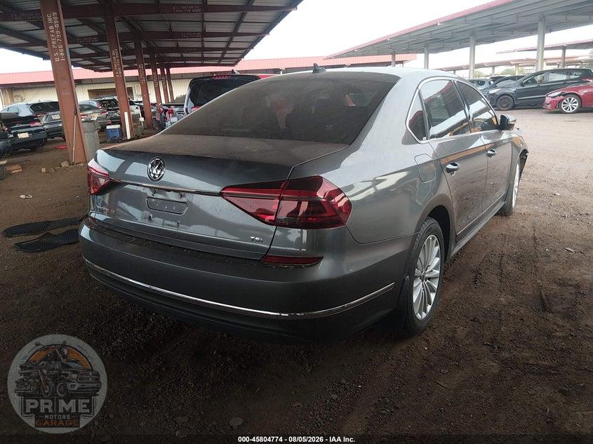 2017 VOLKSWAGEN PASSAT 1.8T SE — фото 4