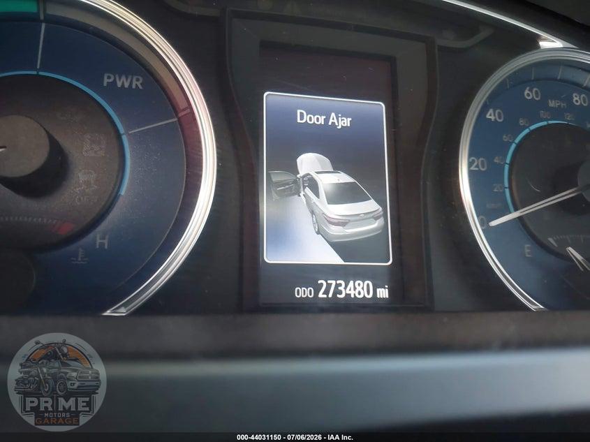 2015 TOYOTA CAMRY HYBRID XLE — фото 15