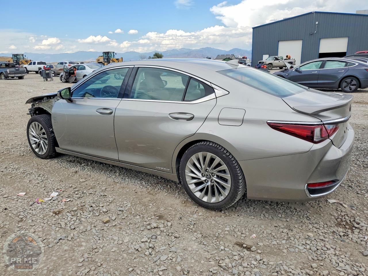 2020 LEXUS ES — фото 2
