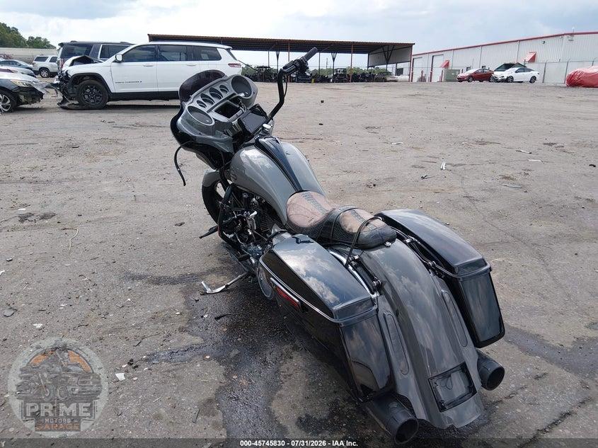 2018 HARLEY-DAVIDSON FLHTP (POLICE ELECTRA GLIDE) POLICE ELECTRA GLIDE — фото 3