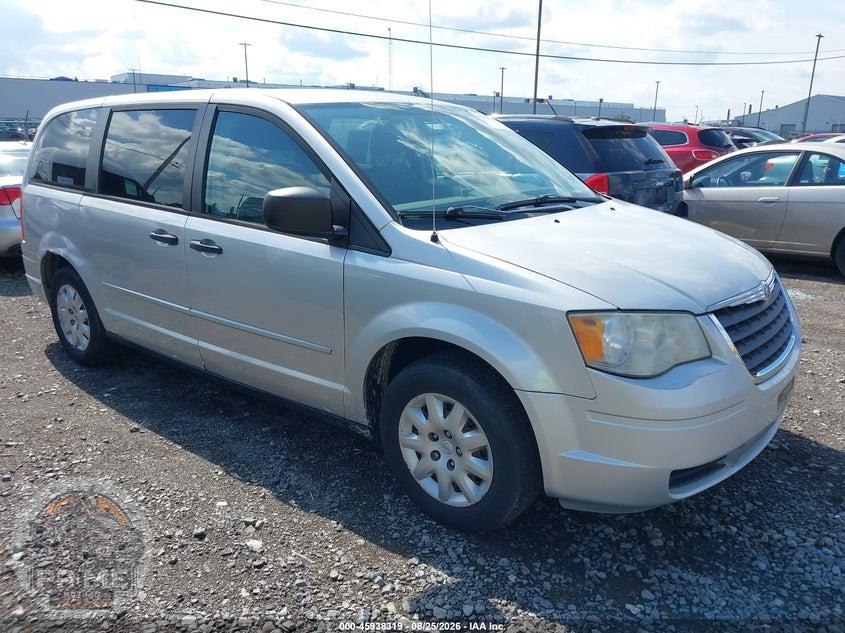 2008 CHRYSLER TOWN & COUNTRY LX — фото 1