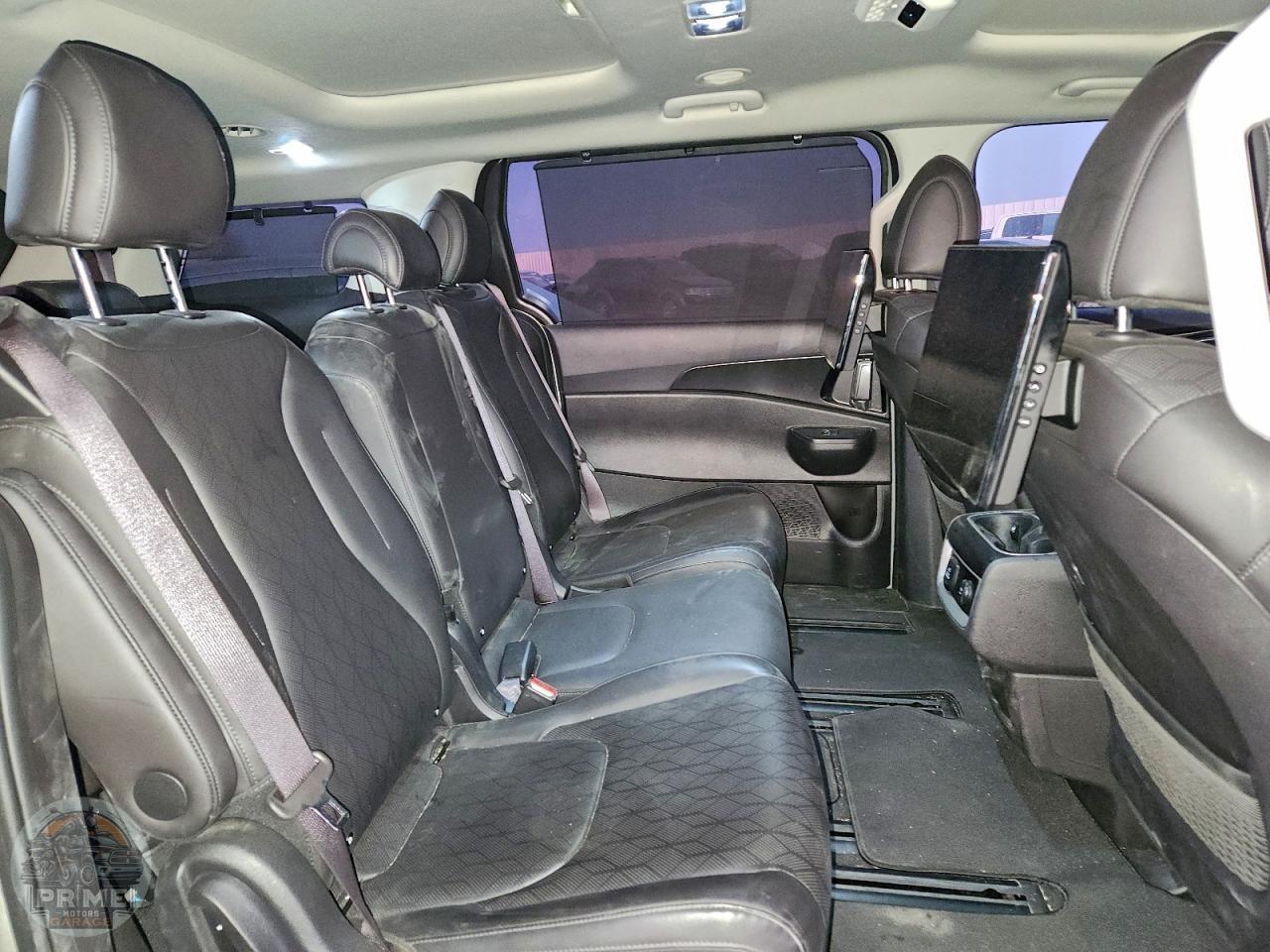 2025 KIA CARNIVAL — фото 11