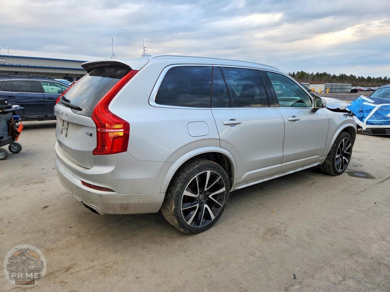 2021 VOLVO XC90 — фото 3