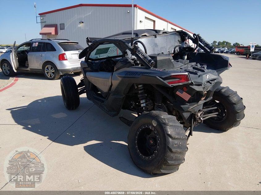 2018 CAN-AM MAVERICK X3 X RS TURBO R — фото 3