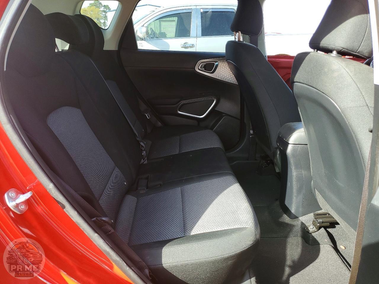 2025 KIA SOUL — фото 10