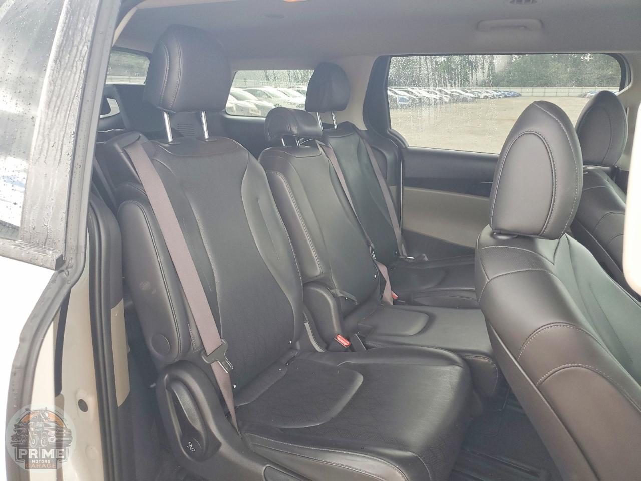 2025 KIA CARNIVAL — фото 11