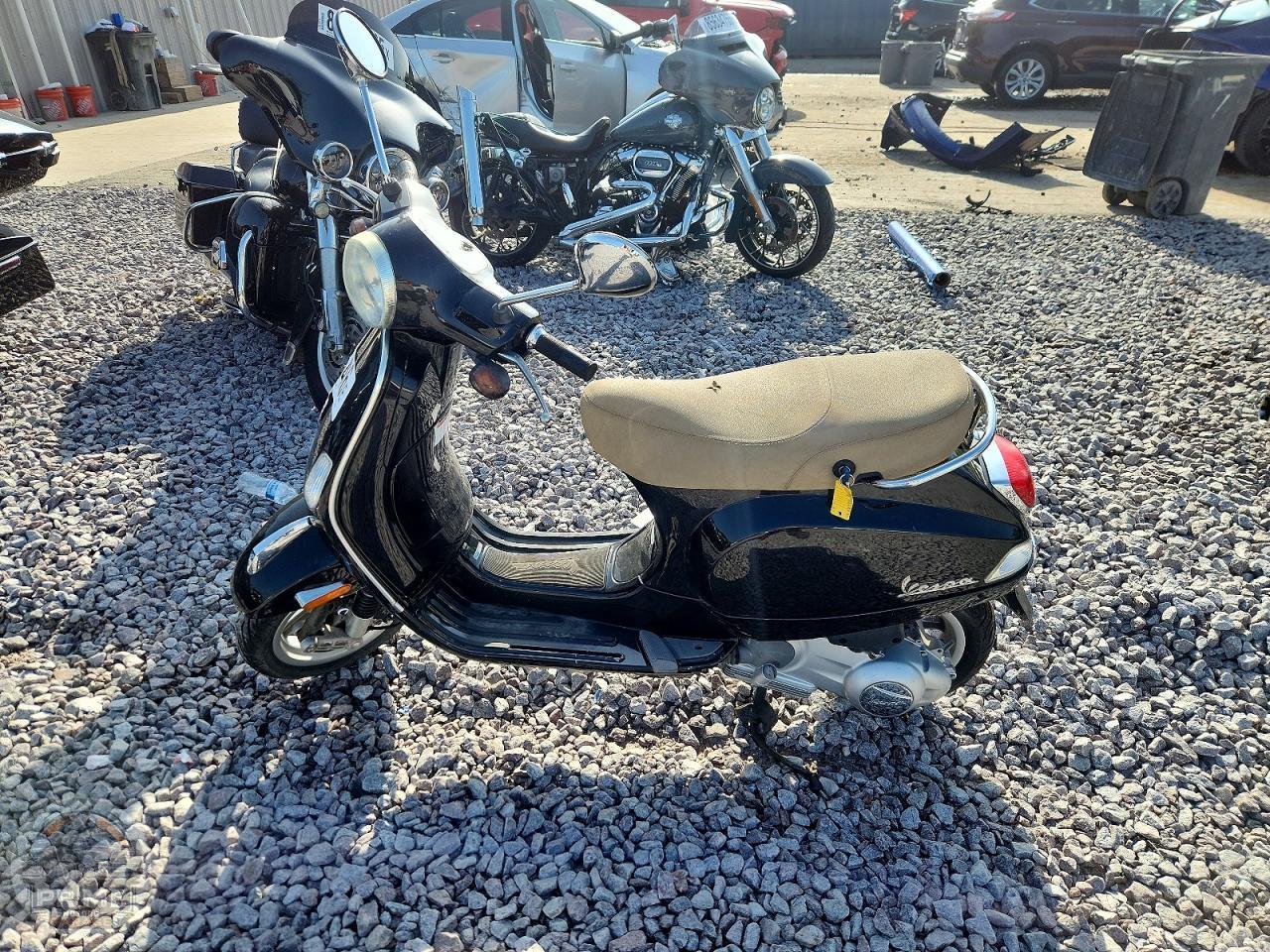 2013 VESPA LX — фото 3