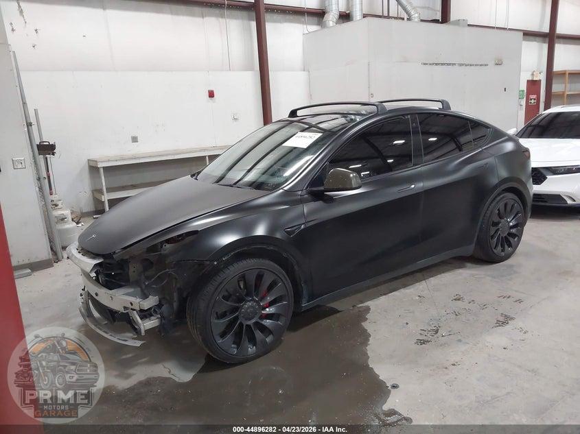 2022 TESLA MODEL Y PERFORMANCE DUAL MOTOR ALL-WHEEL DRIVE — фото 2