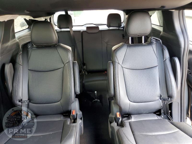 2025 TOYOTA SIENNA — фото 10