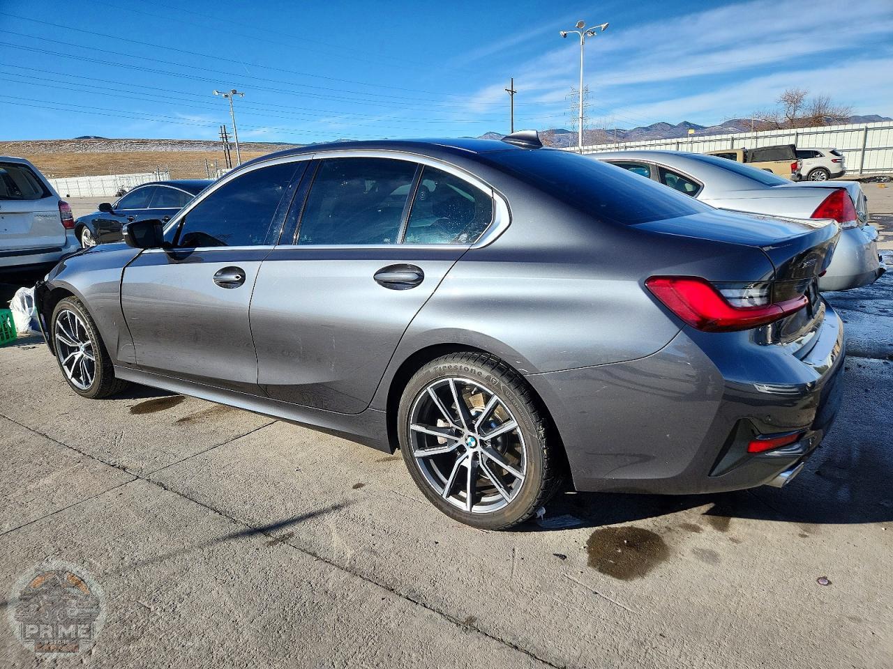 2021 BMW 3 SERIES — фото 2