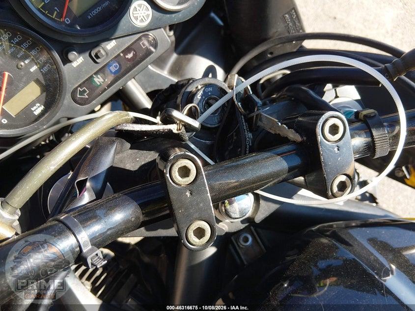 2003 YAMAHA FZS10 — фото 11